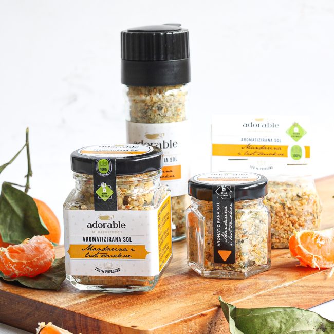 Staklenke aromatizirane soli s mandarinom i listom smokve